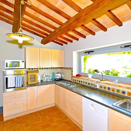 Cristiana Villa *