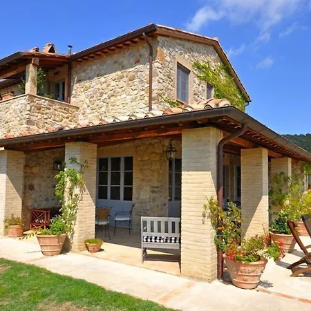 Cristiana Villa